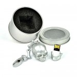 GADGET 2GB USB Stick Totenkopf silber